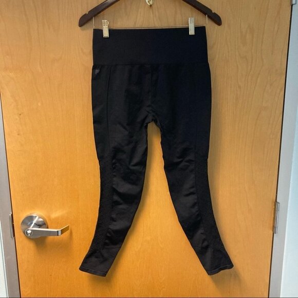 FABLETICS Compression 7/8 Leggings  Tights w/ Side of Leg Pattern Sz M - Picture 5 of 7